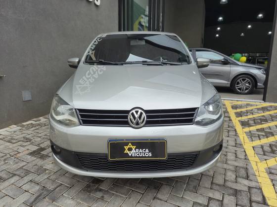 VOLKSWAGEN FOX 1.6 MI 8V FLEX 4P MANUAL VOLKSWAGEN FOX 1.6 MI 8V FLEX 4P MANUAL